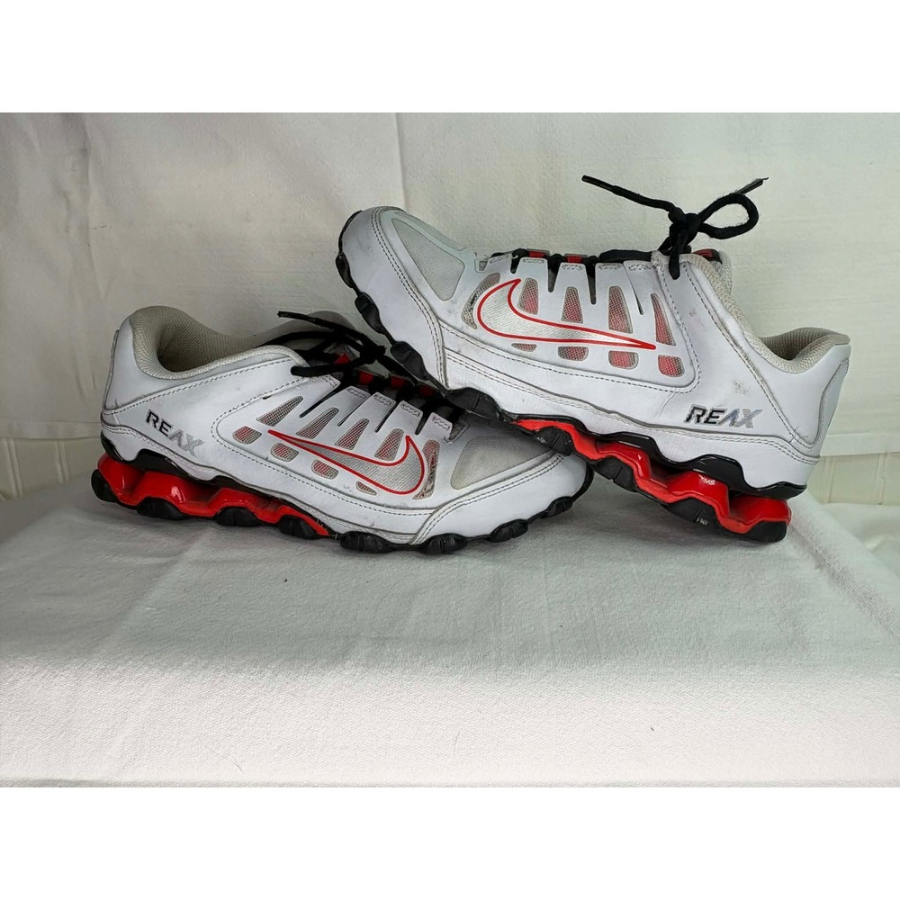 Nike Reax 8 TR Mens Training Shoes White Black Red 621716-027 Size 8.5